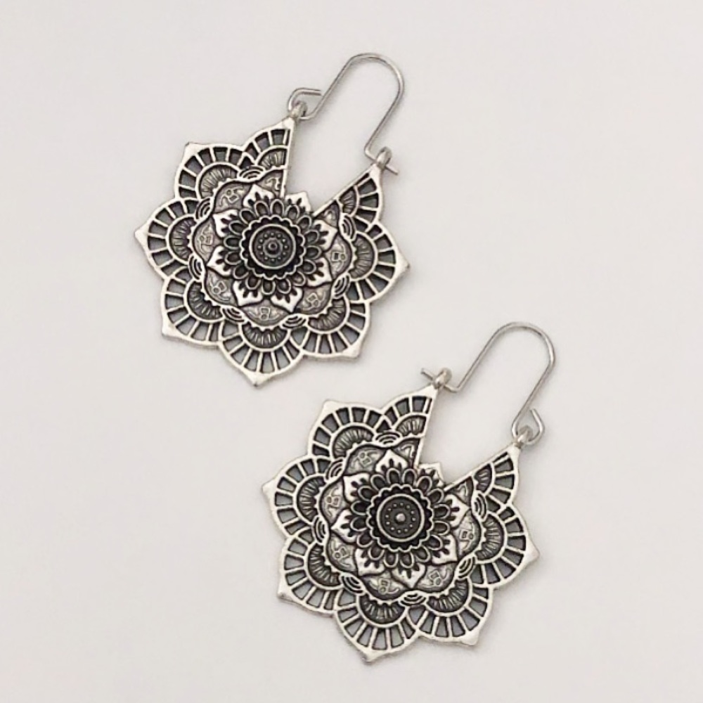 Lotus Etched Hollow Drop Hoop Vintage Earrings